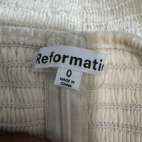 Reformation Amina Velvet Elegant Off-Shoulder White Top - Picture 9 of 12